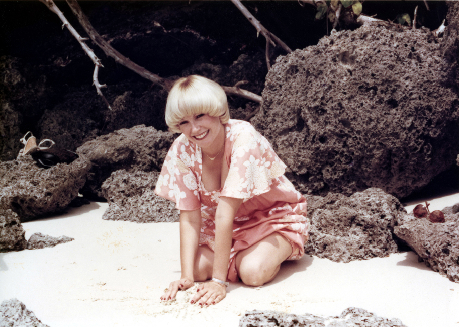 009_CLU_PP_posed_postcard_2_ZC.jpg
